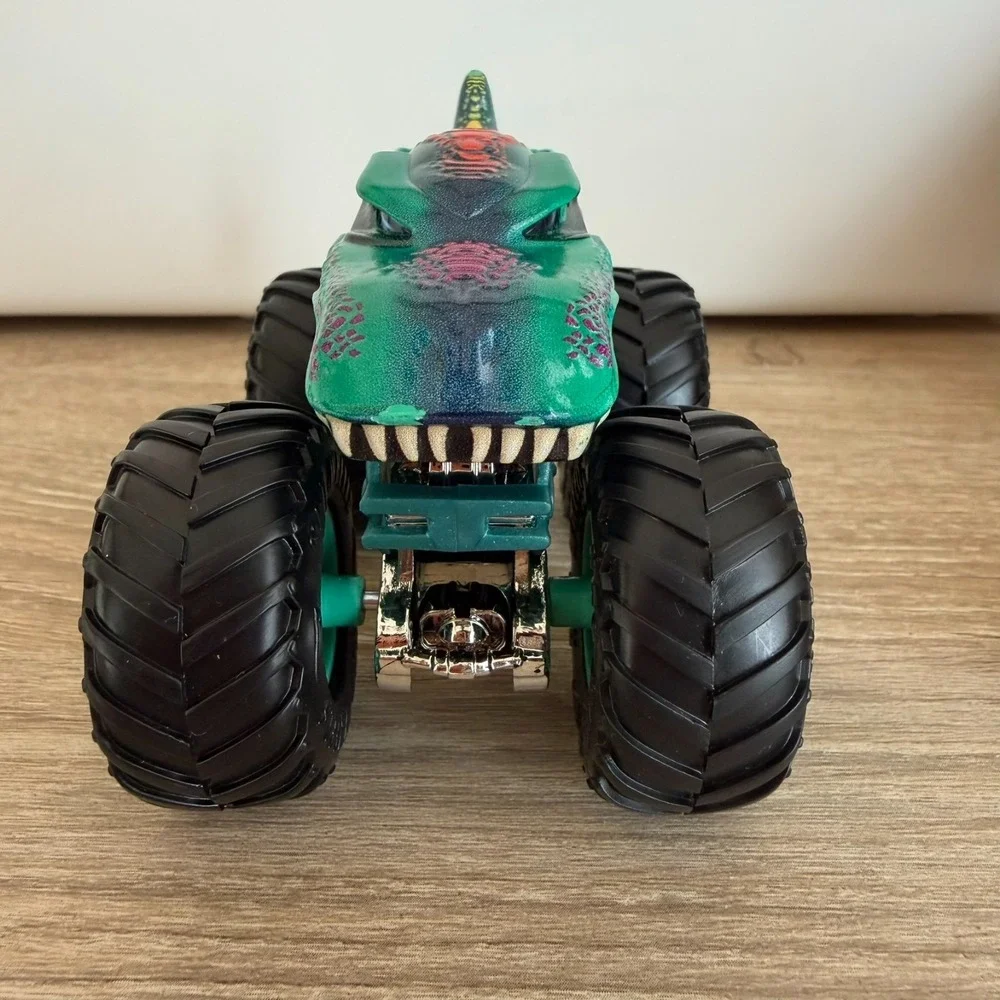 Hot Wheels Monster Jam Mega Wrex Toy Truck 1:64‎